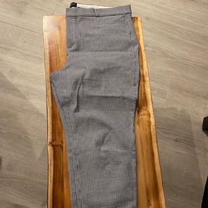 EUC Banana Republic black and blue plaid pants, Sloan